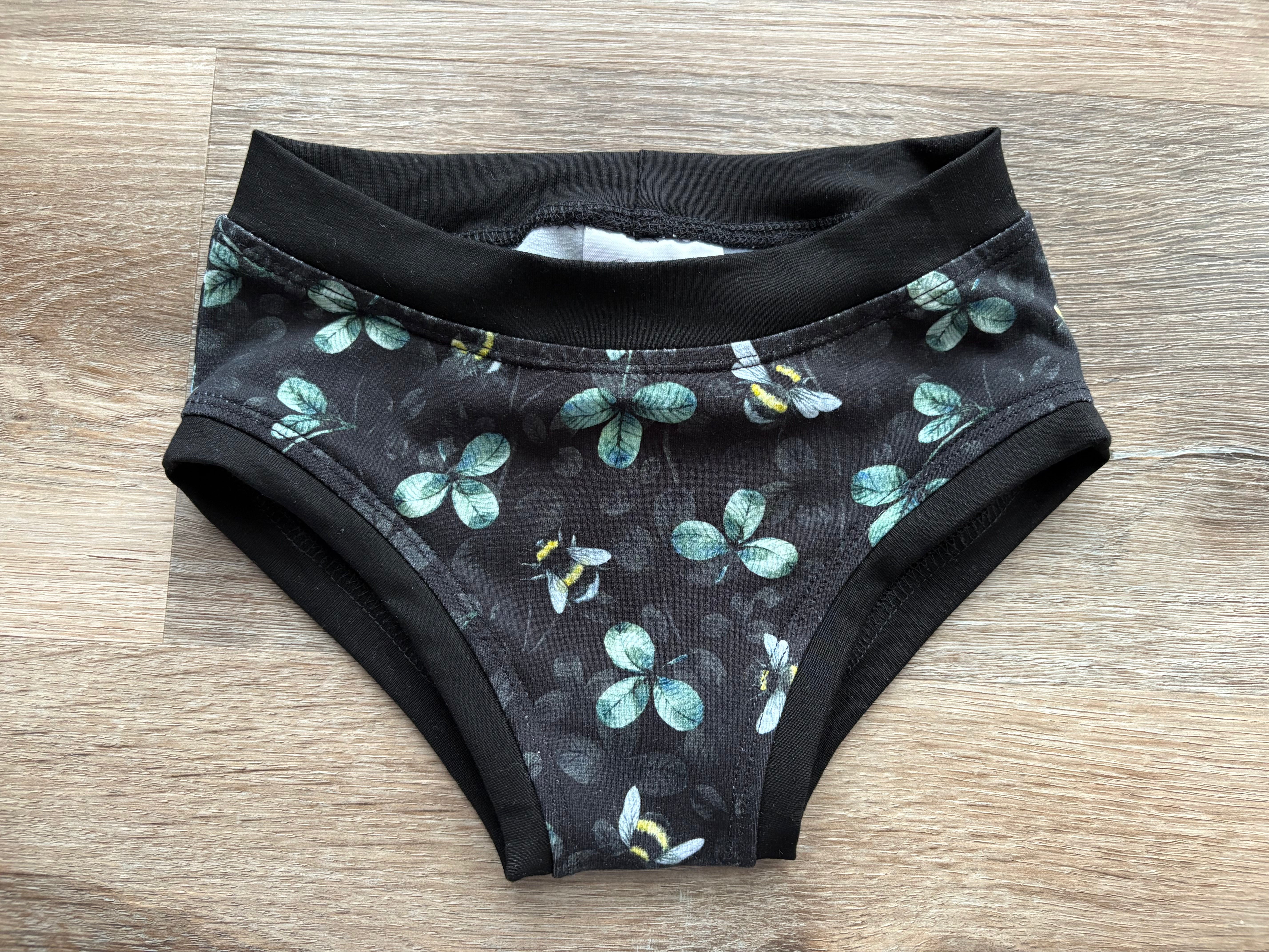 Dark Bees Kids Undies size 5-6