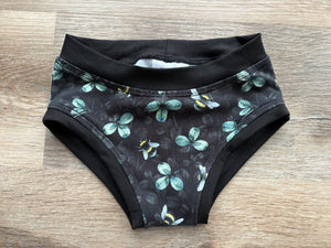 Dark Bees Kids Undies size 5-6