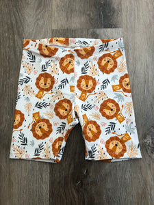 Lion bike shorts size 4